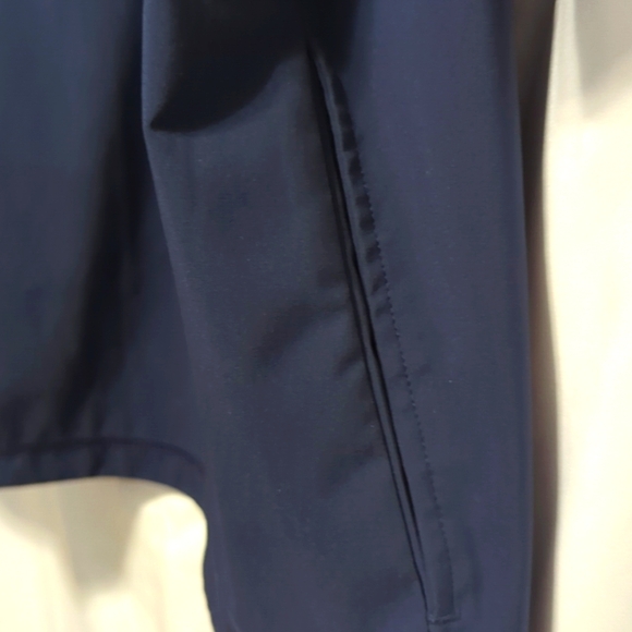 University of Michigan Men's Windbreaker - Picture 6 of 8